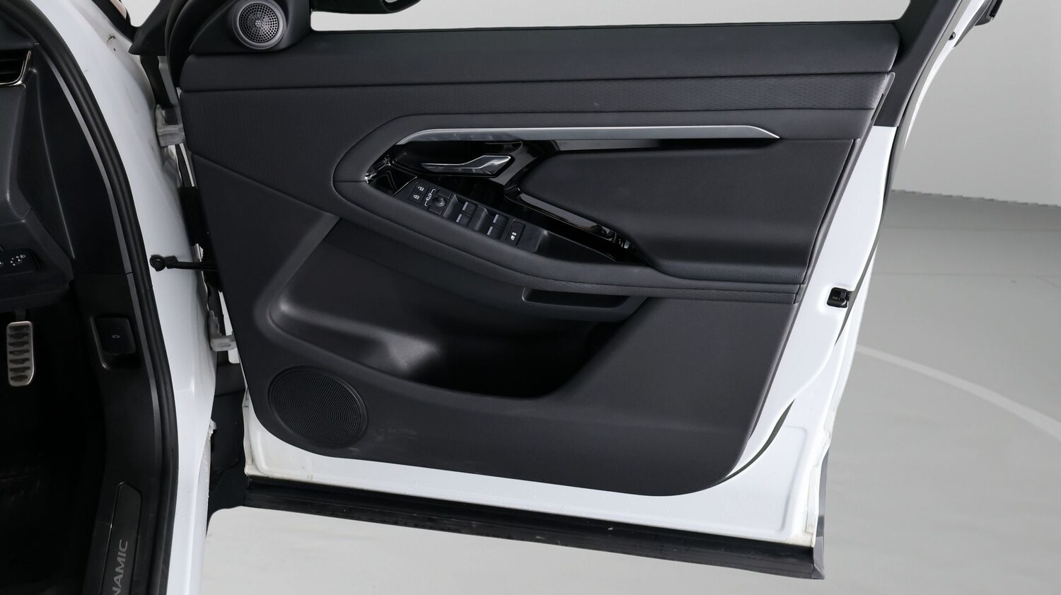 Used Land Rover Range Rover Evoque 2023 for sale - 77907740: Photo 14