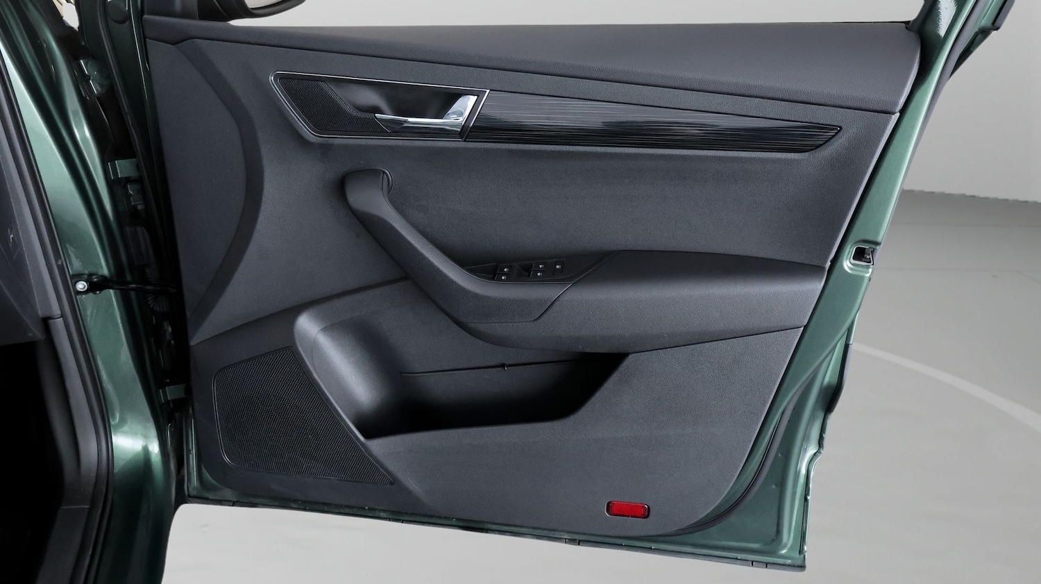 Used Skoda Karoq 2018 for sale - 77208633: Photo 14