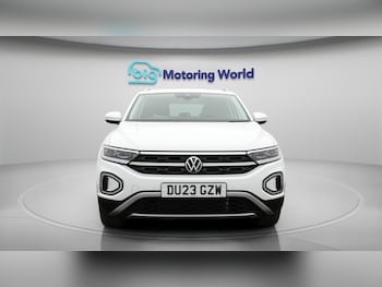 Used Volkswagen T-Roc 2023 for sale - 75258167: Photo