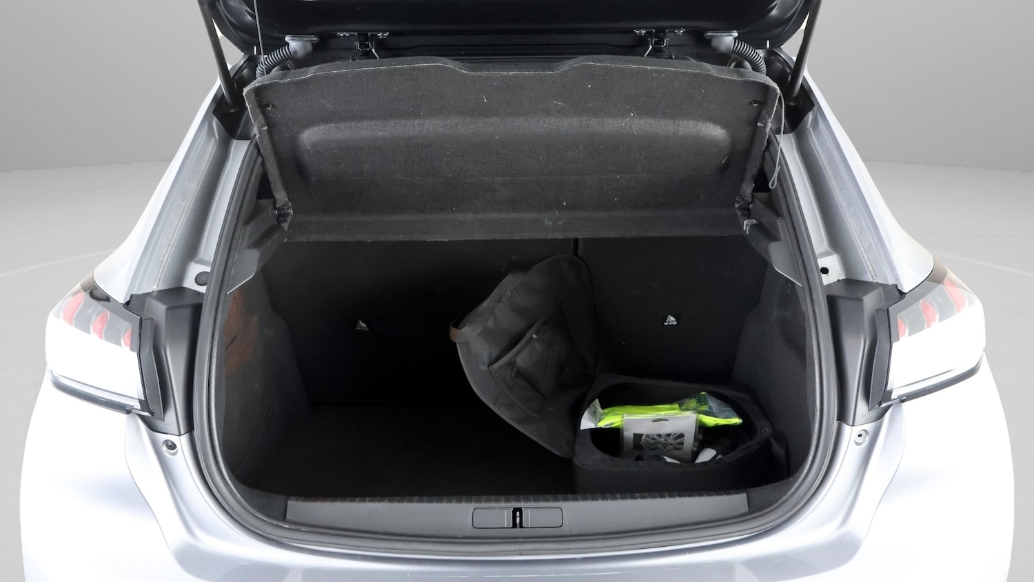 Used Peugeot 208 2021 for sale - 77622269: Photo 17