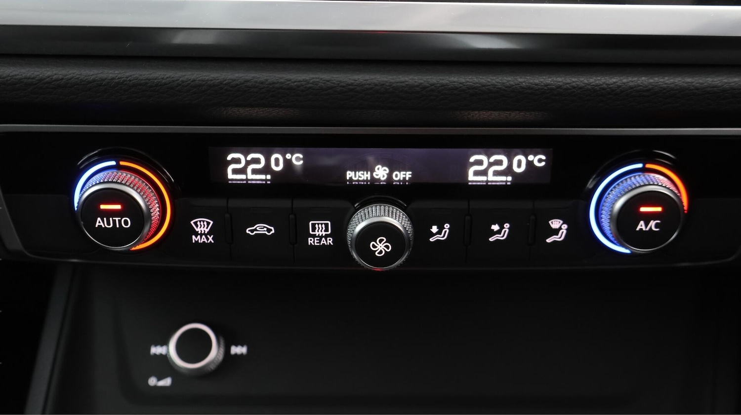 Used Audi Q3 2021 for sale - 76752496: Photo 13