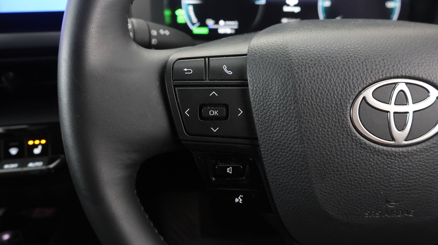 Used Toyota C-HR 2024 for sale - 77935925: Photo 19