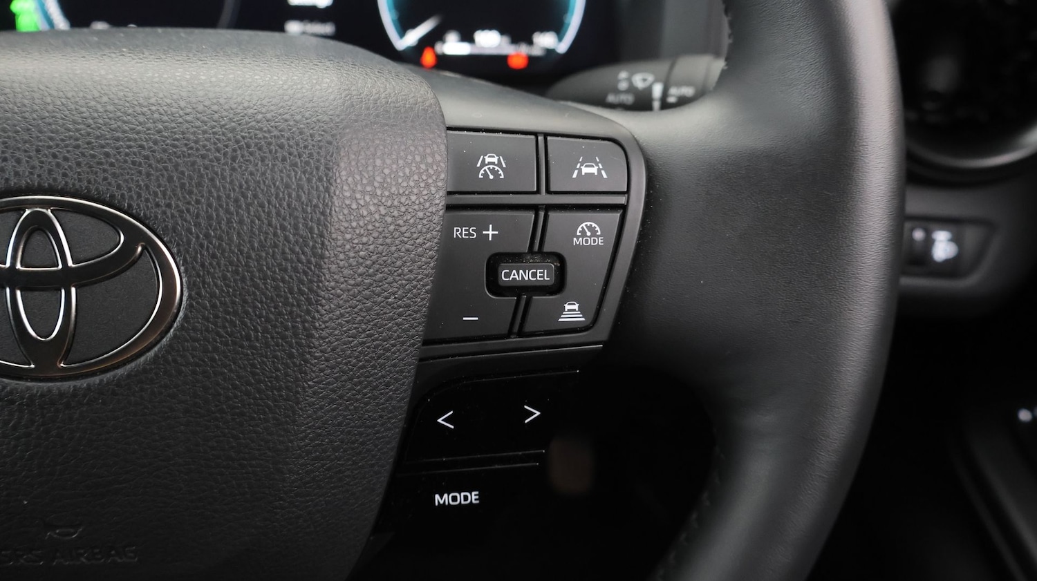 Used Toyota C-HR 2024 for sale - 77935925: Photo 23