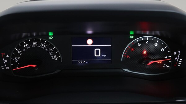 Used Peugeot 208 2023 for sale - 76251116: Photo 11