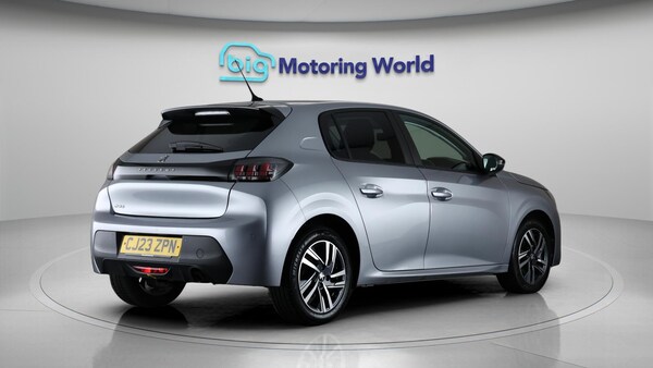 Used Peugeot 208 2023 for sale - 76251116: Photo 8