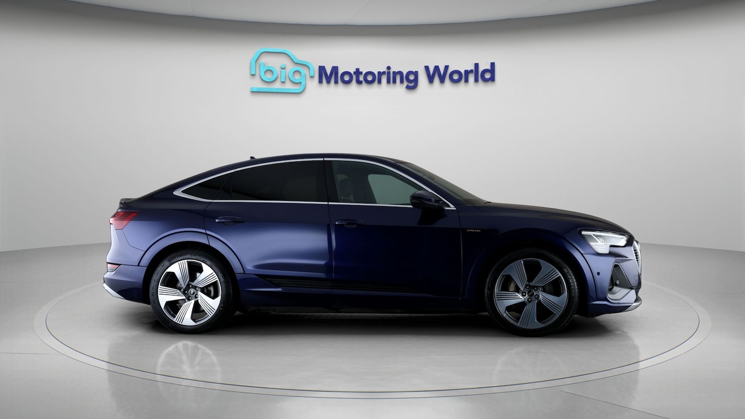 Used Audi e-tron 2023 for sale - 77379395: Photo 8