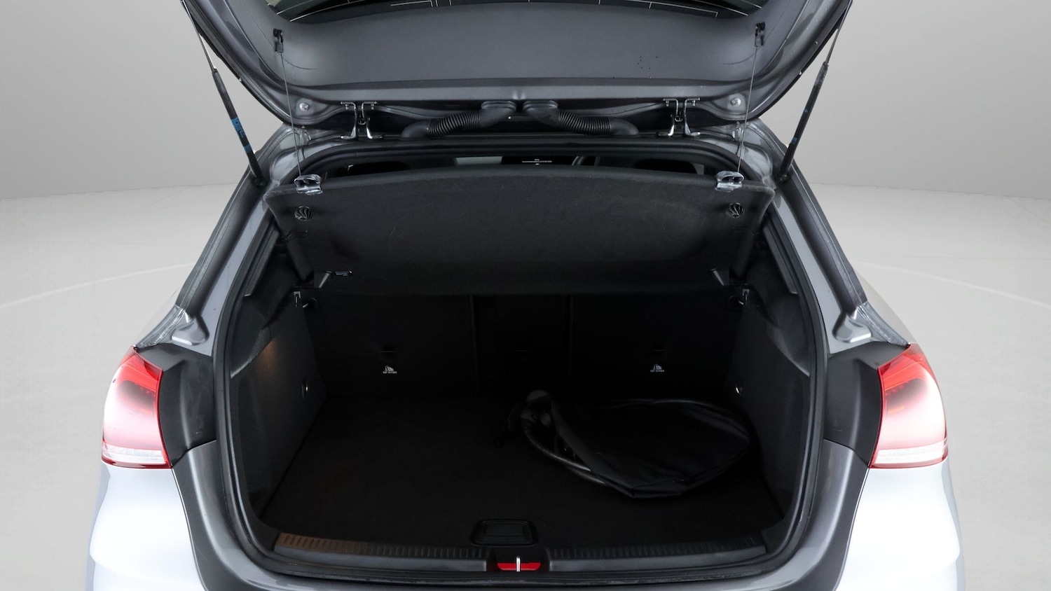 Used Mercedes-Benz A-Class 2023 for sale - 77335947: Photo 17