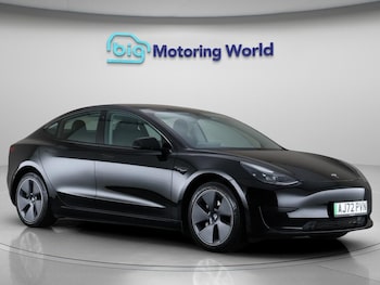 2022 (72) - Saloon 4dr Electric Auto RWD (241 bhp)
