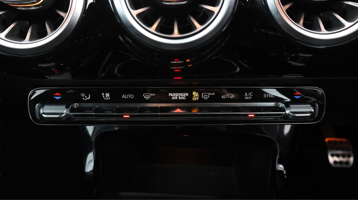 Used Mercedes-Benz A-Class 2019 for sale - 77953765: Photo 11