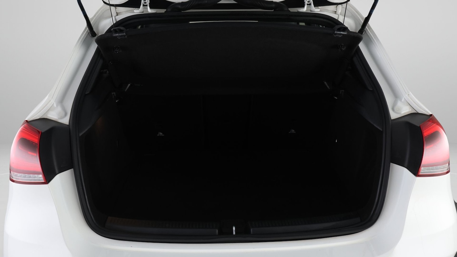 Used Mercedes-Benz A-Class 2019 for sale - 77953765: Photo 16