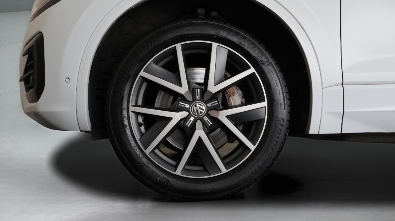 Used Volkswagen Touareg 2019 for sale - 76381300: Photo 18
