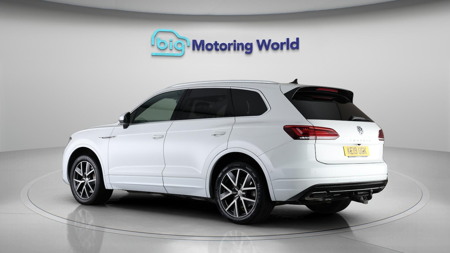 Used Volkswagen Touareg 2019 for sale - 76381300: Photo 5