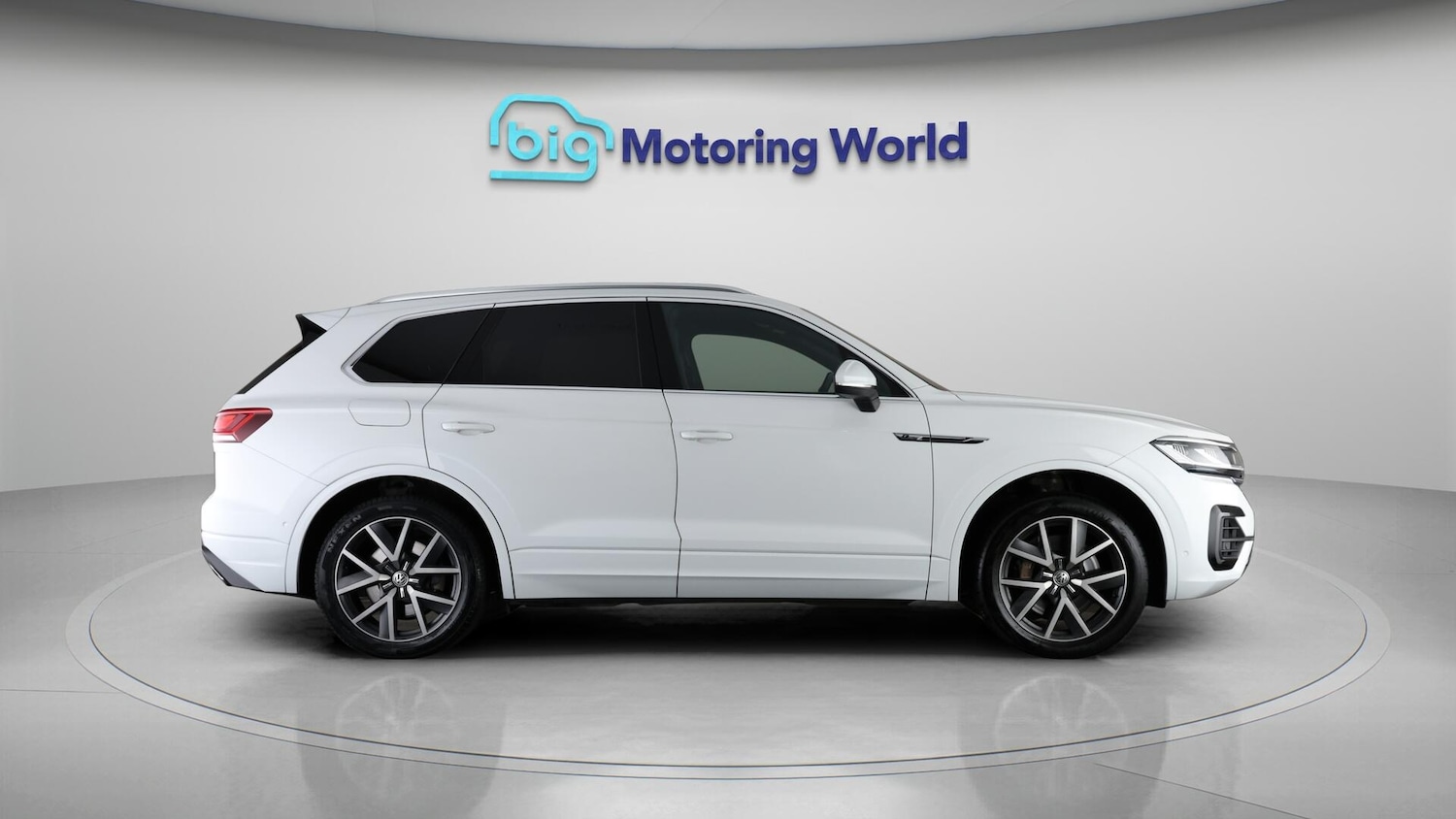 Used Volkswagen Touareg 2019 for sale - 76381300: Photo 8