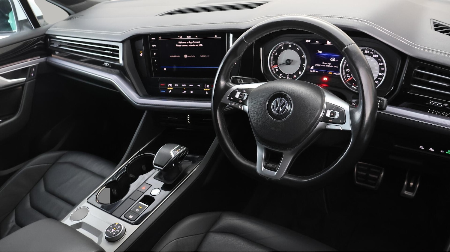 Used Volkswagen Touareg 2019 for sale - 76381300: Photo 9