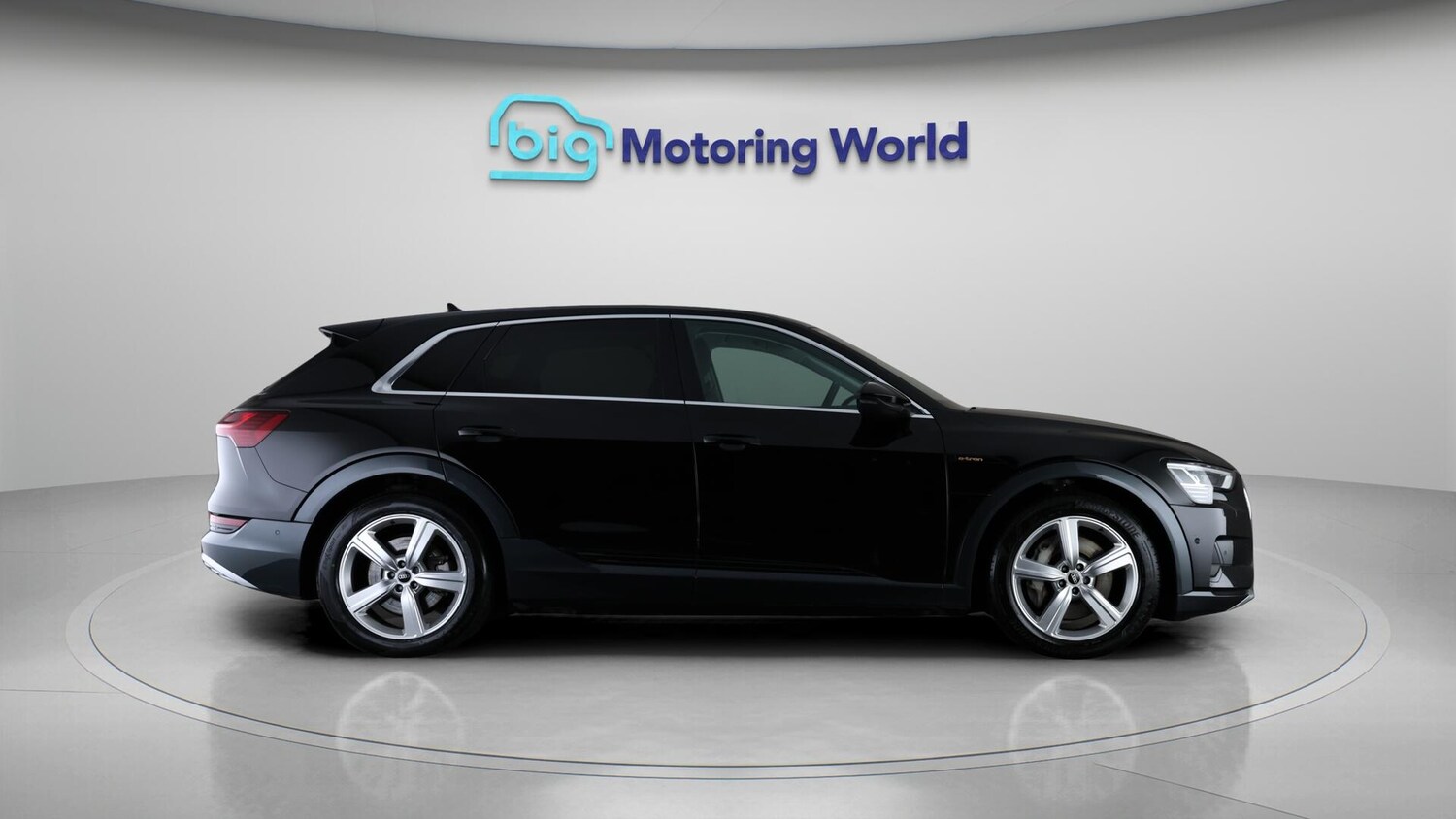 Used Audi e-tron 2021 for sale - 76472469: Photo 9
