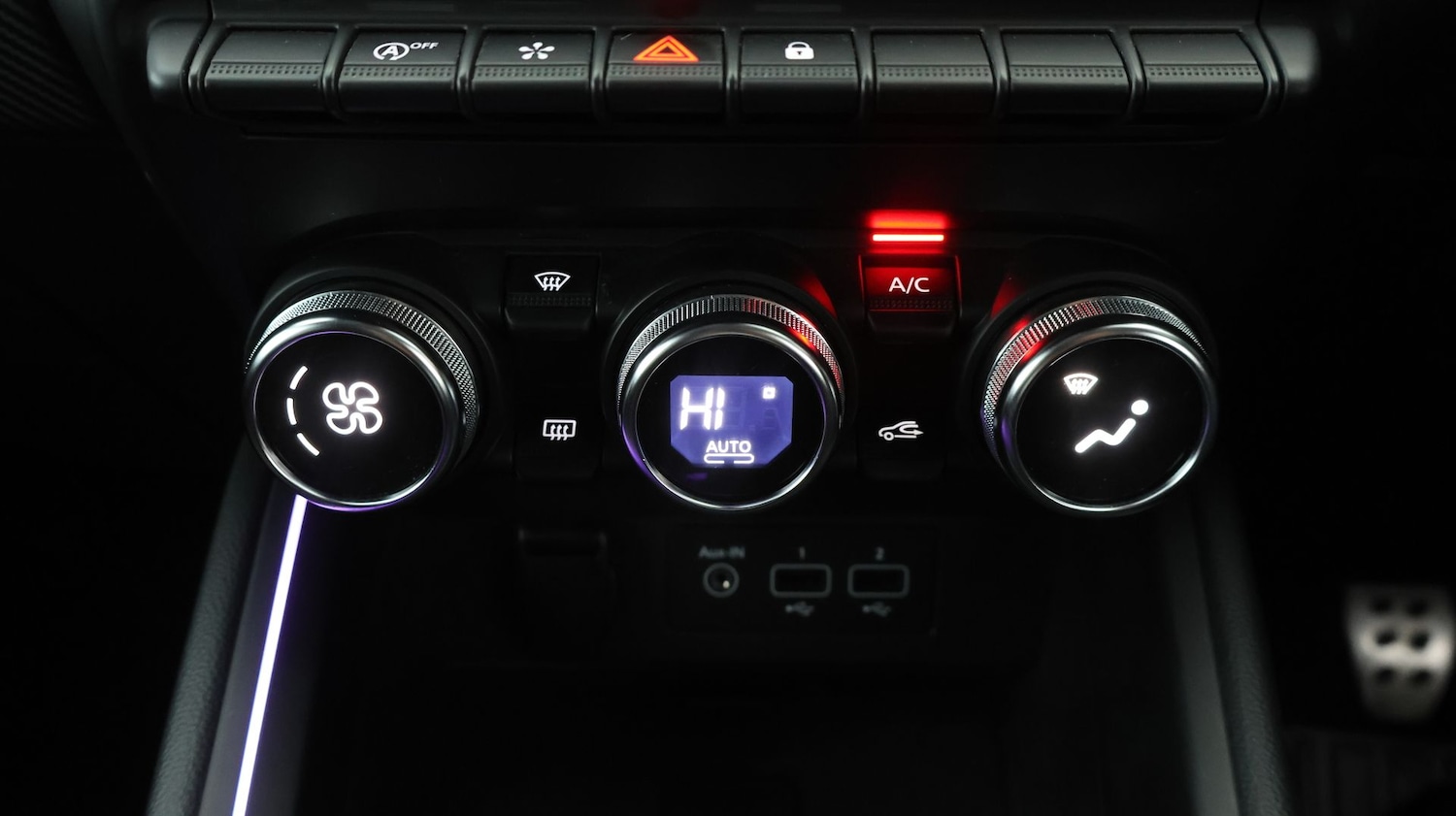 Used Renault Clio 2023 for sale - 77461916: Photo 11