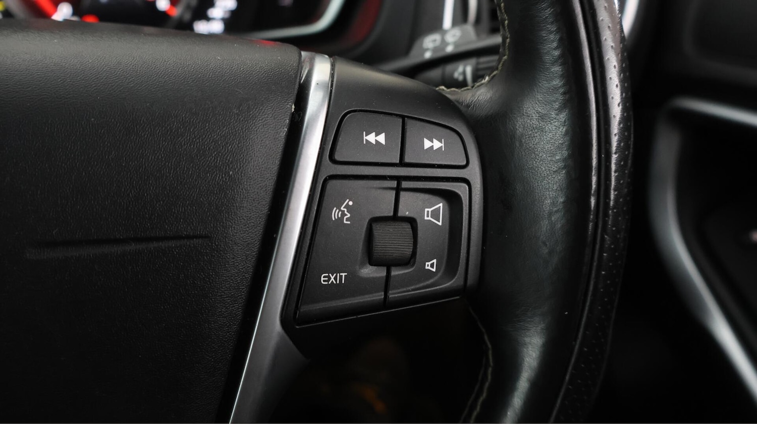 Used Volvo V40 2018 for sale - 76123026: Photo 23