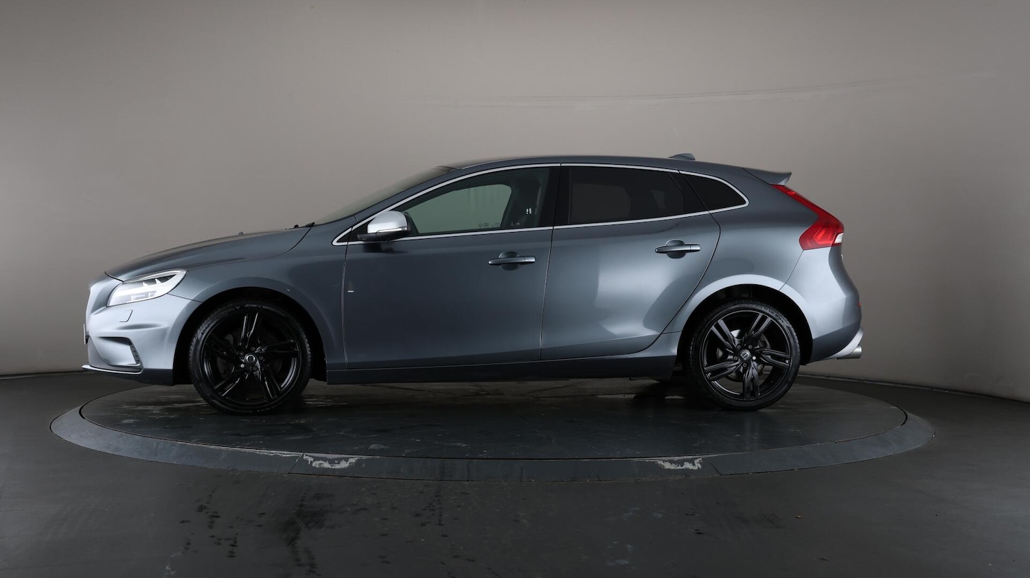 Used Volvo V40 2018 for sale - 76123026: Photo 37