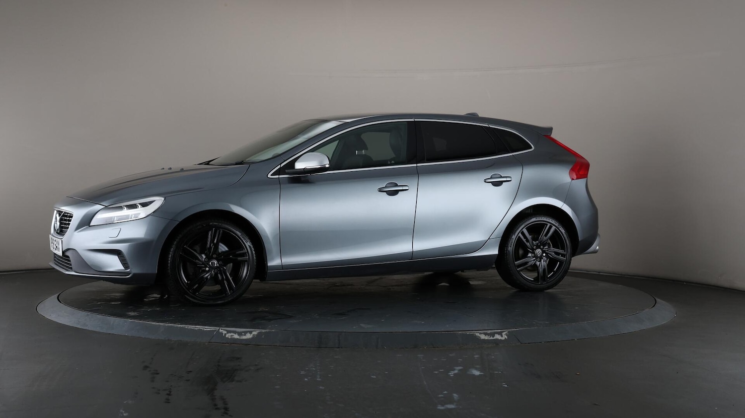 Used Volvo V40 2018 for sale - 76123026: Photo 39