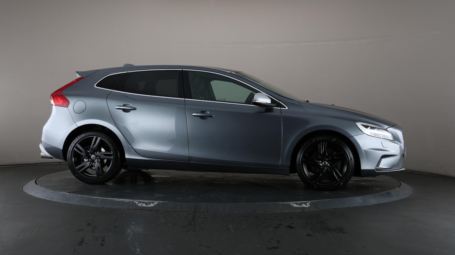 Used Volvo V40 2018 for sale - 76123026: Photo 58
