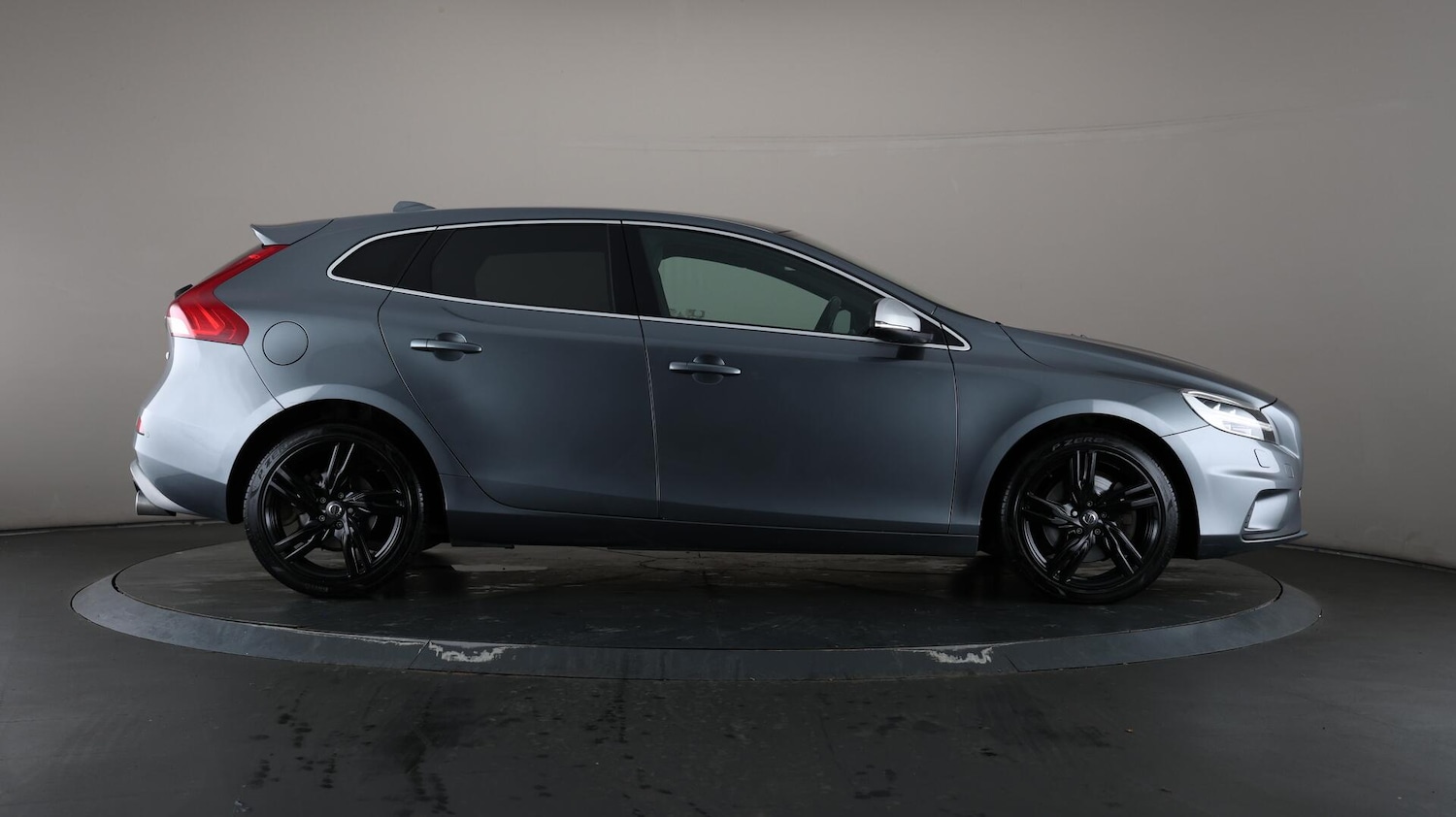 Used Volvo V40 2018 for sale - 76123026: Photo 59