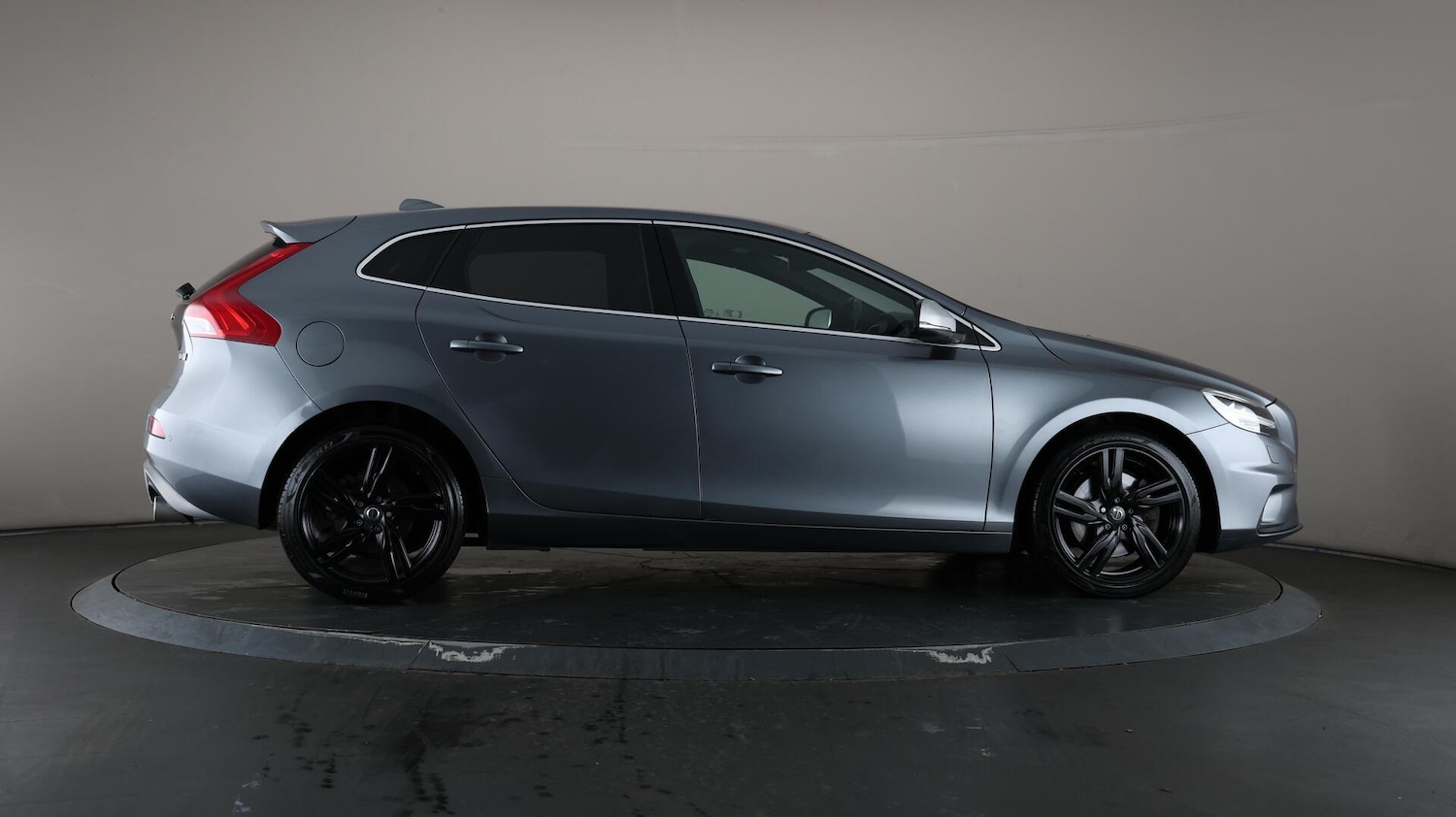 Used Volvo V40 2018 for sale - 76123026: Photo 60