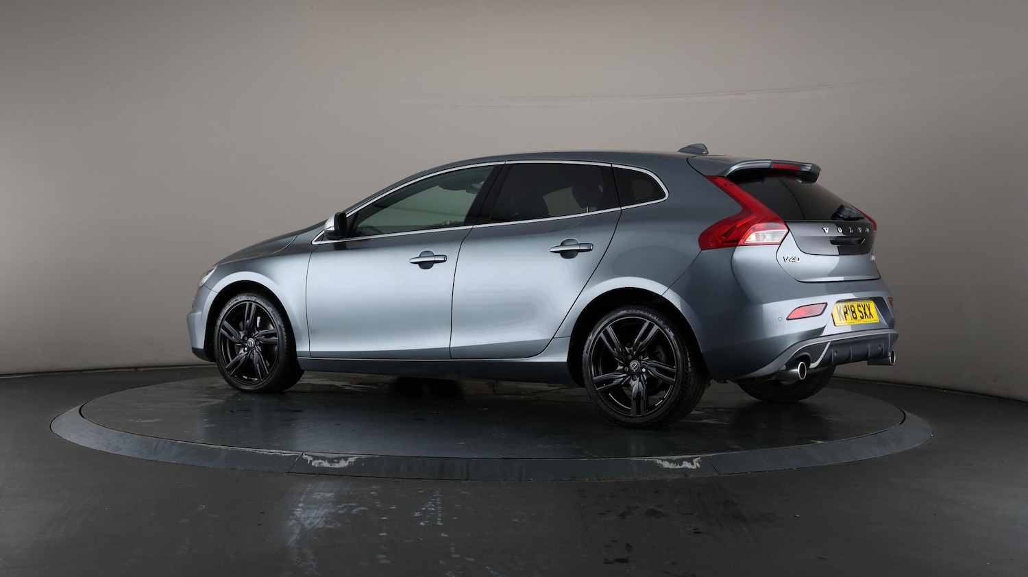 Used Volvo V40 2018 for sale - 76123026: Photo 74