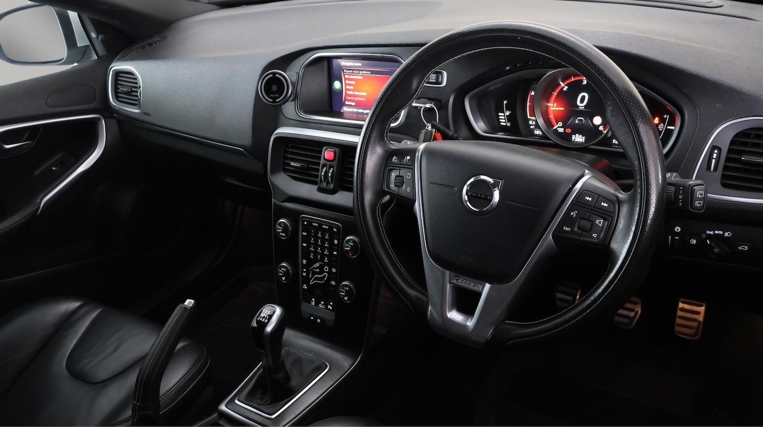 Used Volvo V40 2018 for sale - 76123026: Photo 9