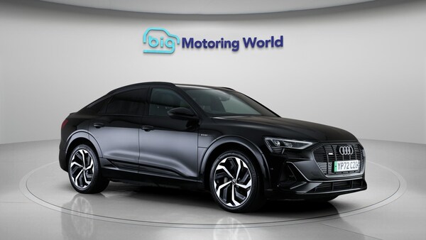 Used Audi e-tron 2022 for sale - 76327382: Photo 2