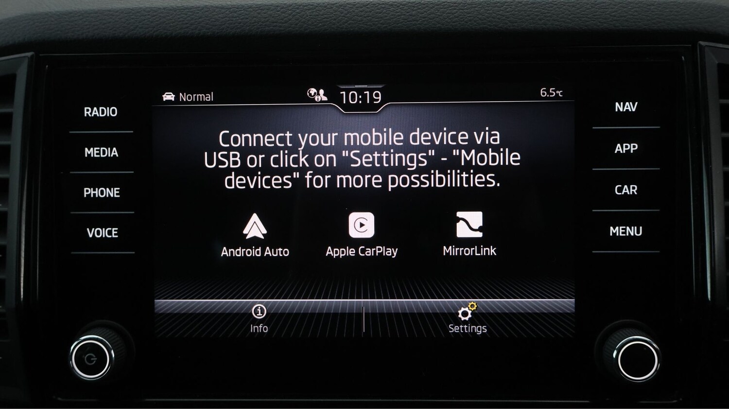 Used Skoda Karoq 2021 for sale - 77399493: Photo 24