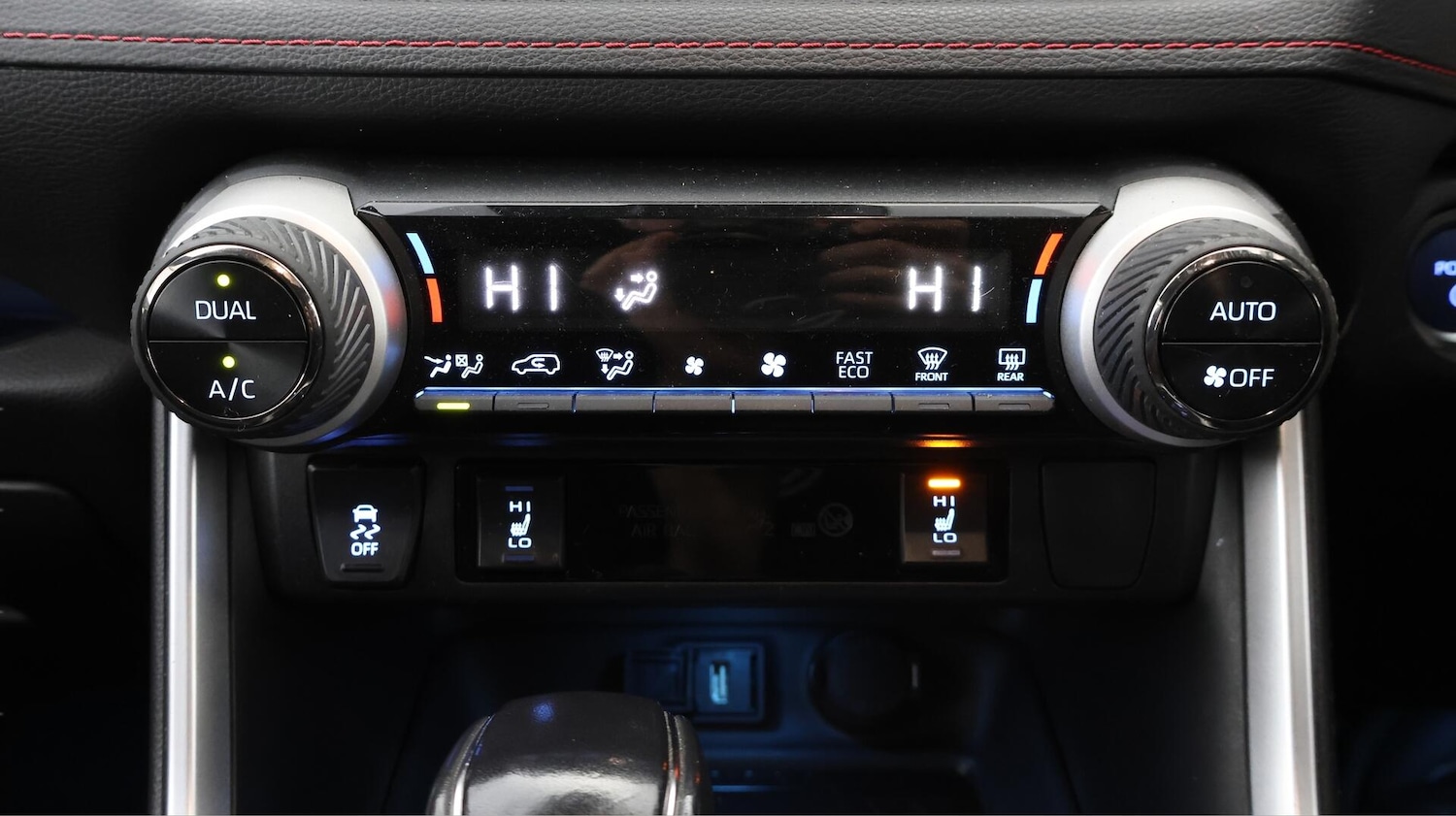 Used Toyota RAV4 2022 for sale - 76666669: Photo 13