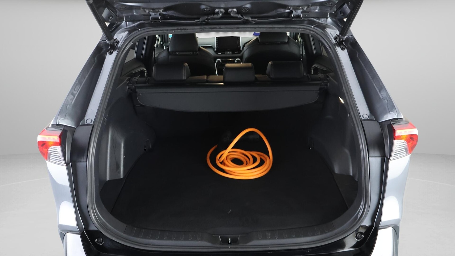 Used Toyota RAV4 2022 for sale - 76666669: Photo 18