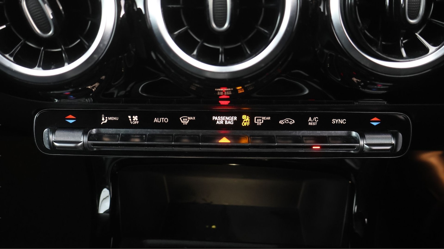 Used Mercedes-Benz A-Class 2022 for sale - 77568250: Photo 12