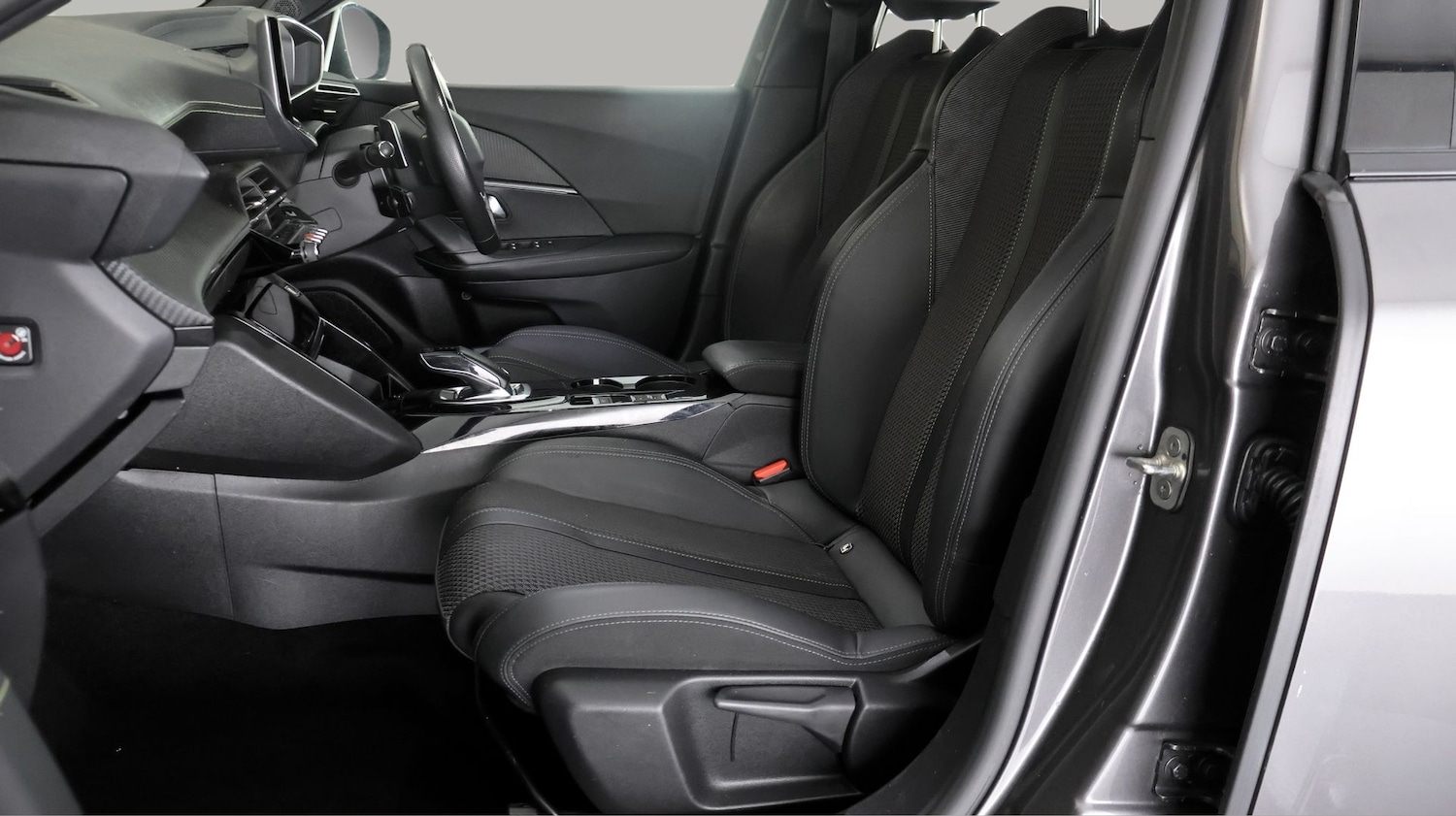 Used Peugeot 2008 2022 for sale - 78125500: Photo 14