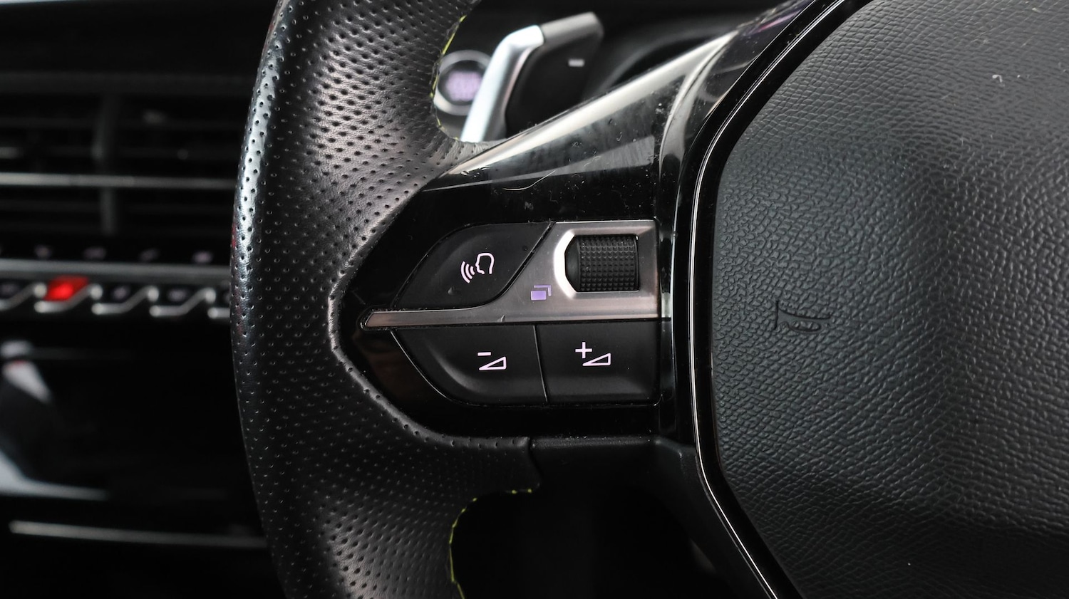 Used Peugeot 2008 2022 for sale - 78125500: Photo 25