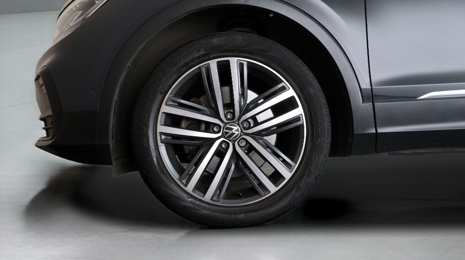 Used Volkswagen Tiguan 2023 for sale - 78106102: Photo 17