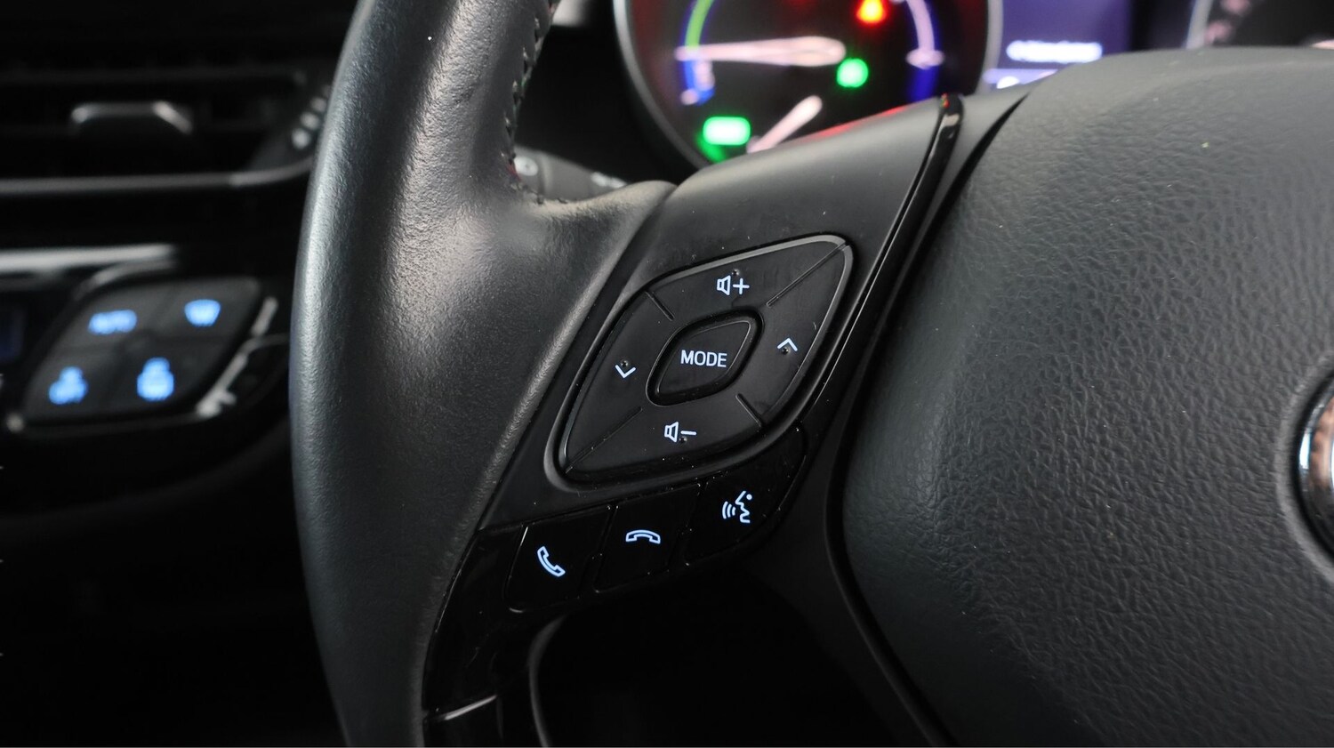 Used Toyota C-HR 2021 for sale - 77379021: Photo 21