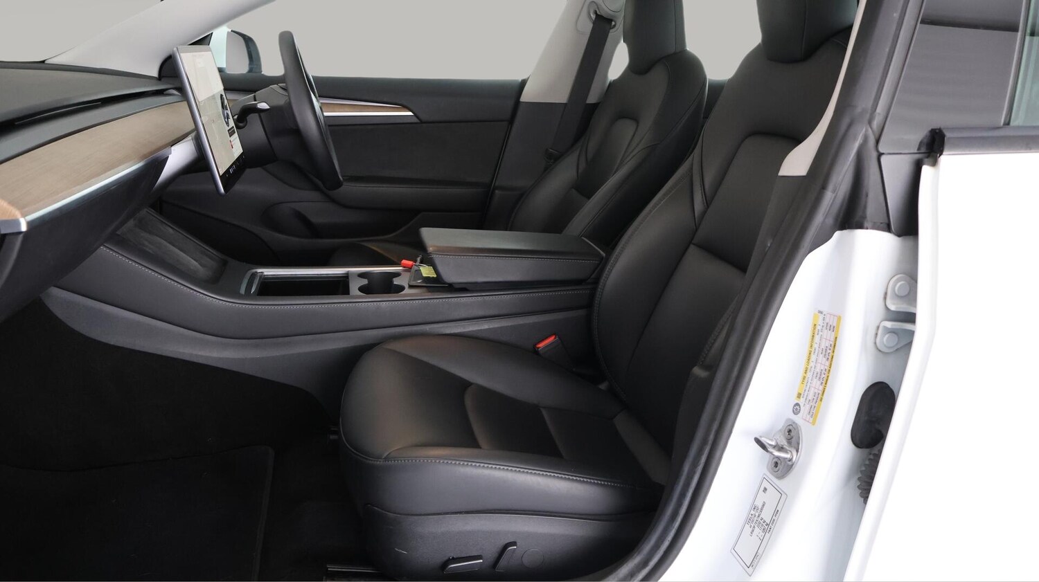 Used Tesla Model 3 2021 for sale - 76137408: Photo 14