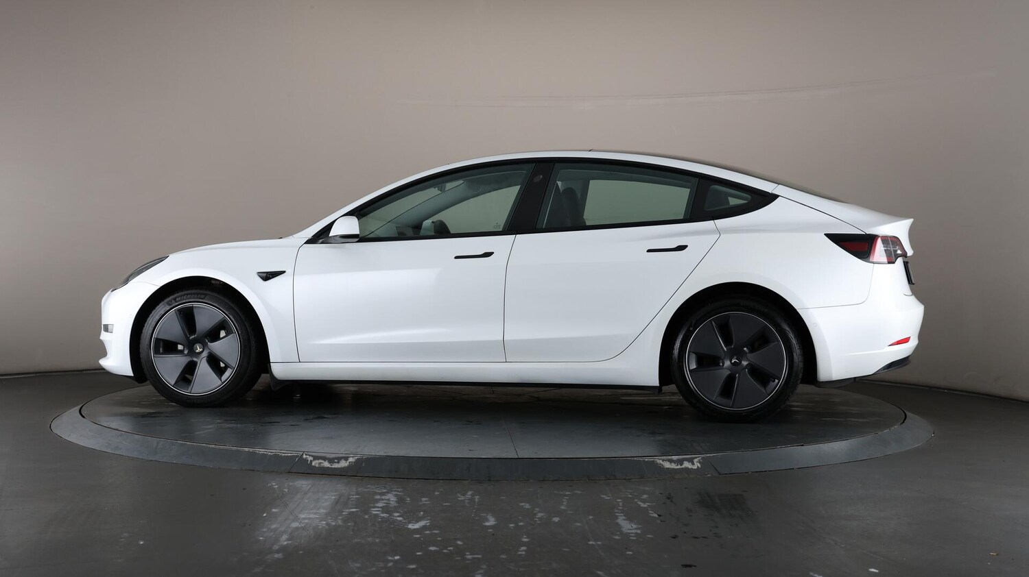 Used Tesla Model 3 2021 for sale - 76137408: Photo 36