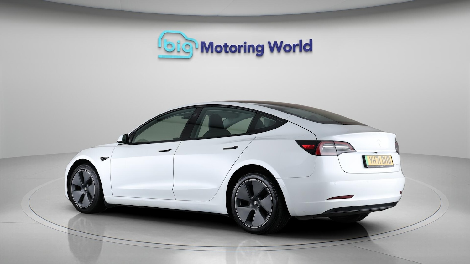 Used Tesla Model 3 2021 for sale - 76137408: Photo 5
