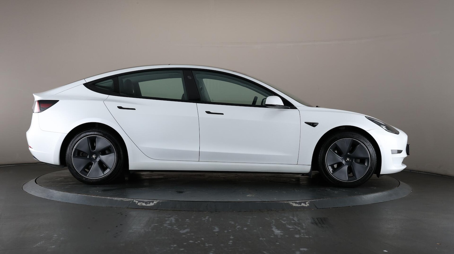 Used Tesla Model 3 2021 for sale - 76137408: Photo 60