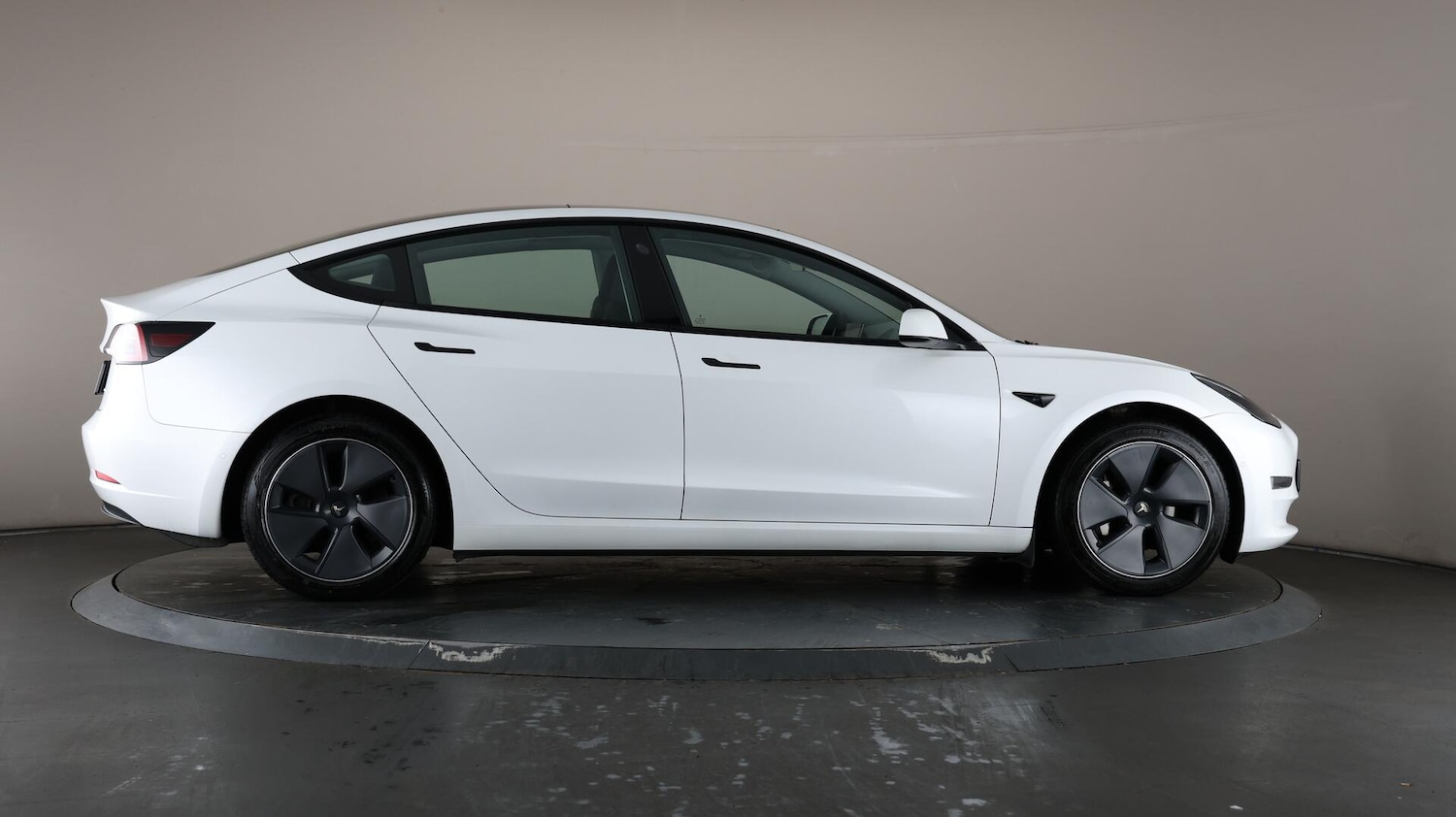 Used Tesla Model 3 2021 for sale - 76137408: Photo 61