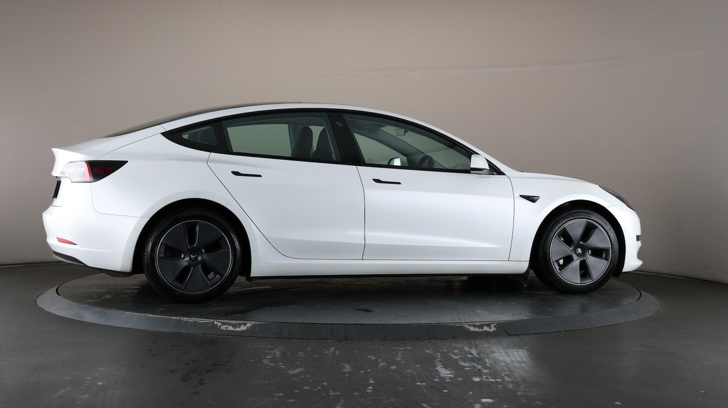 Used Tesla Model 3 2021 for sale - 76137408: Photo 62