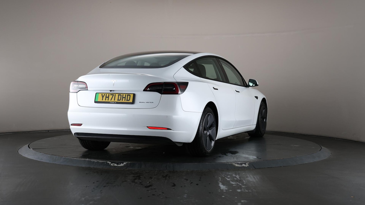 Used Tesla Model 3 2021 for sale - 76137408: Photo 69