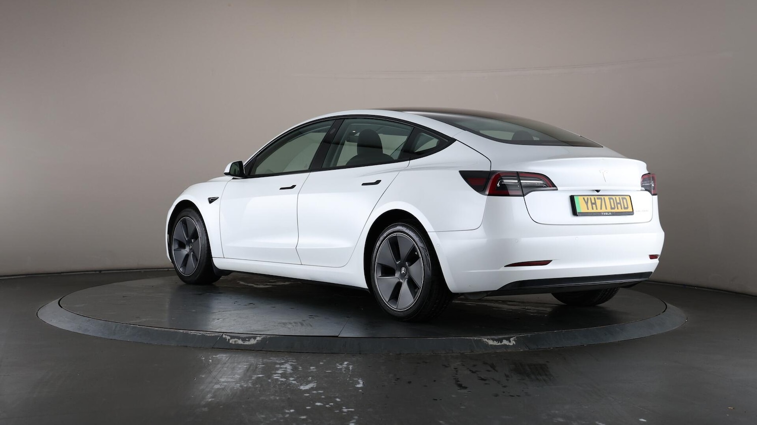 Used Tesla Model 3 2021 for sale - 76137408: Photo 73