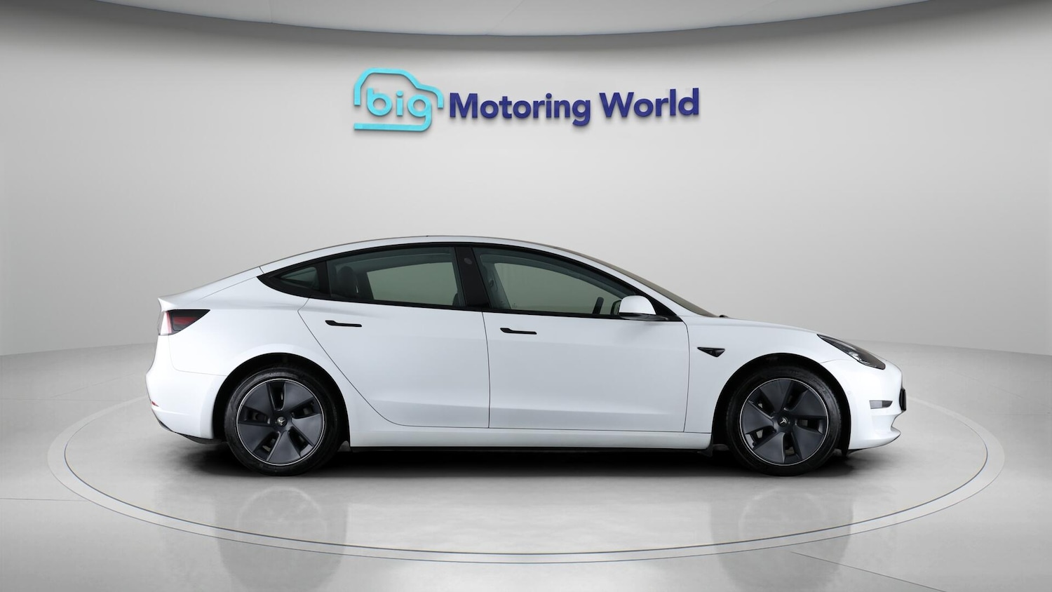 Used Tesla Model 3 2021 for sale - 76137408: Photo 8