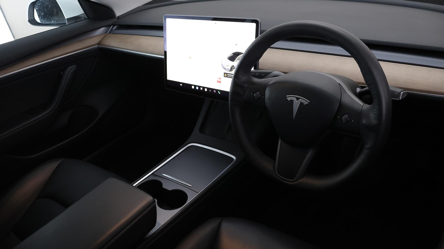 Used Tesla Model 3 2021 for sale - 76137408: Photo 9