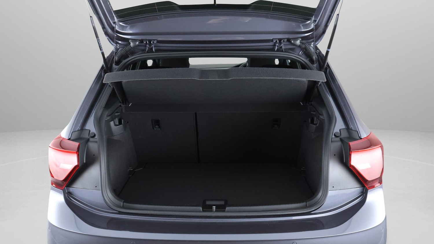 Used Volkswagen Polo 2023 for sale - 76657373: Photo 18