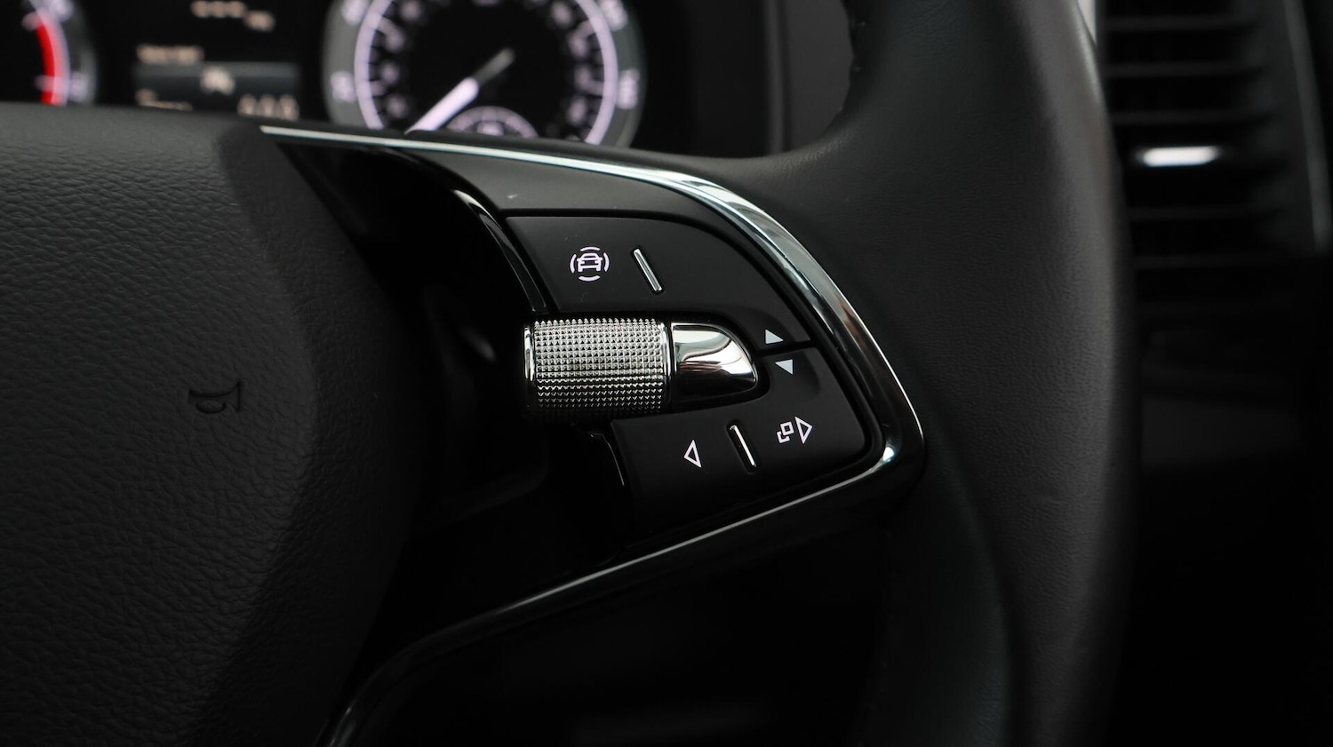 Used Skoda Karoq 2022 for sale - 76584435: Photo 24