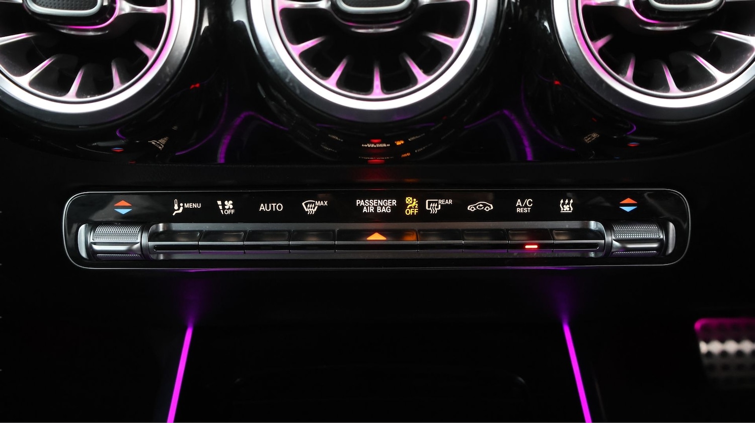 Used Mercedes-Benz GLA 2022 for sale - 77357019: Photo 12